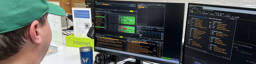 Bloomberg Terminal Wilton Library 1025 .JPG